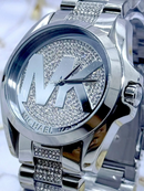💎 MEGA PROMOÇÃO Relógio MK Prata Linha Diamante + Frete Grátis