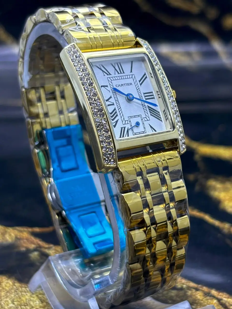 NOVIDADE 2026 Relógio Feminino Carti Tank Américaine Laterais Cravejadas + FRETE GRÁTIS