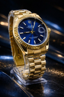 KIT CASAL LUXO ECONOMIA💎 RLX Dourado Detalhes Mostrador Azul Masculino e Feminino + FRETE GRÁTIS (TEMPO LIMITADO) ✨